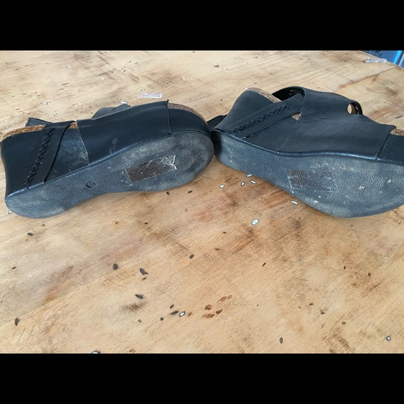 Women’s black wedges - Picture 3 of 3